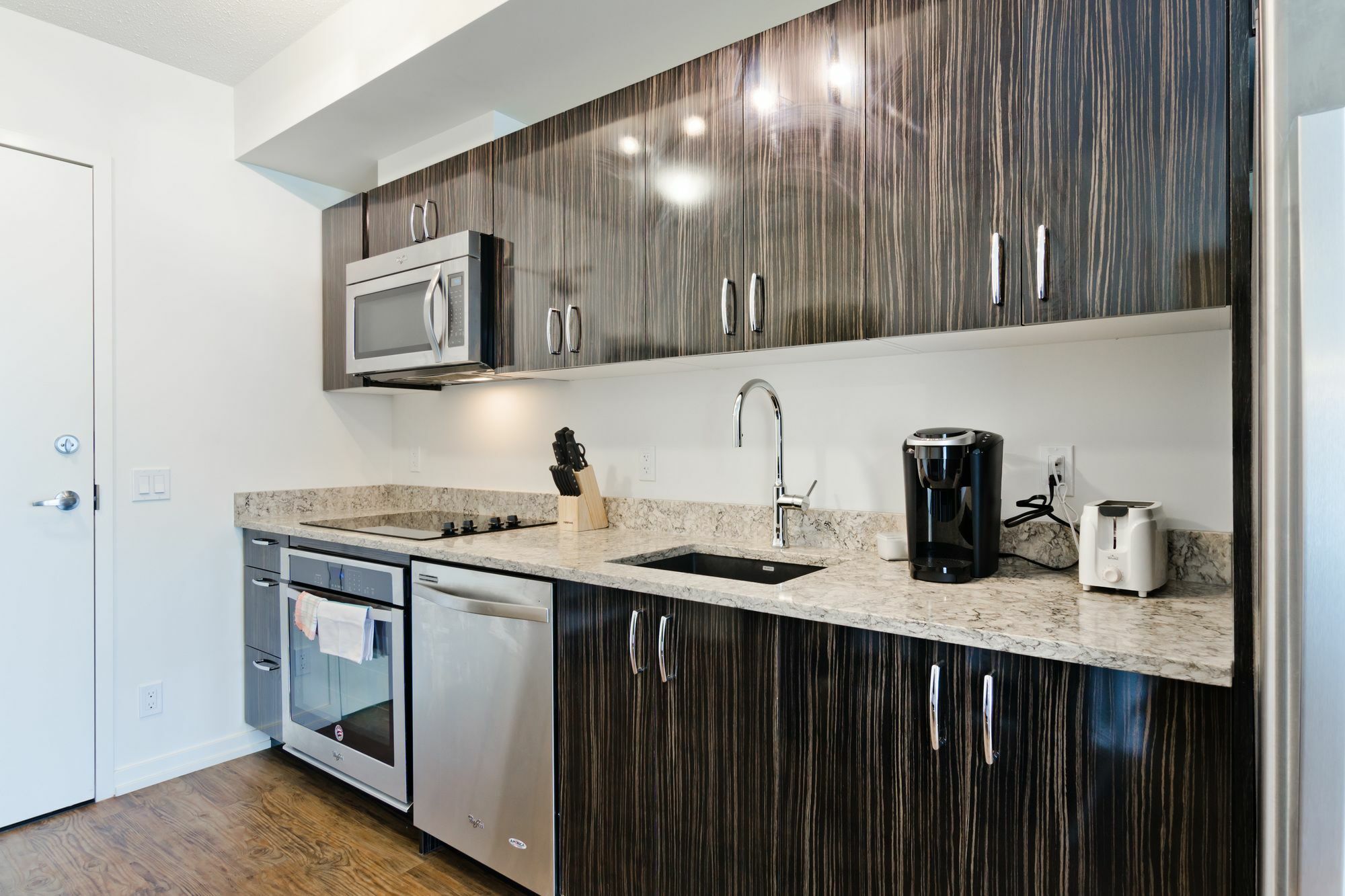 Suite Digs N3 Calgary Luaran gambar